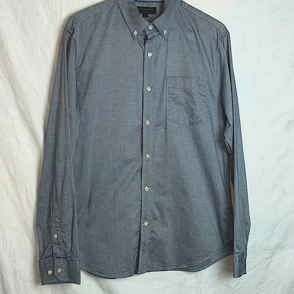 Banana Republic Untucked Shirt